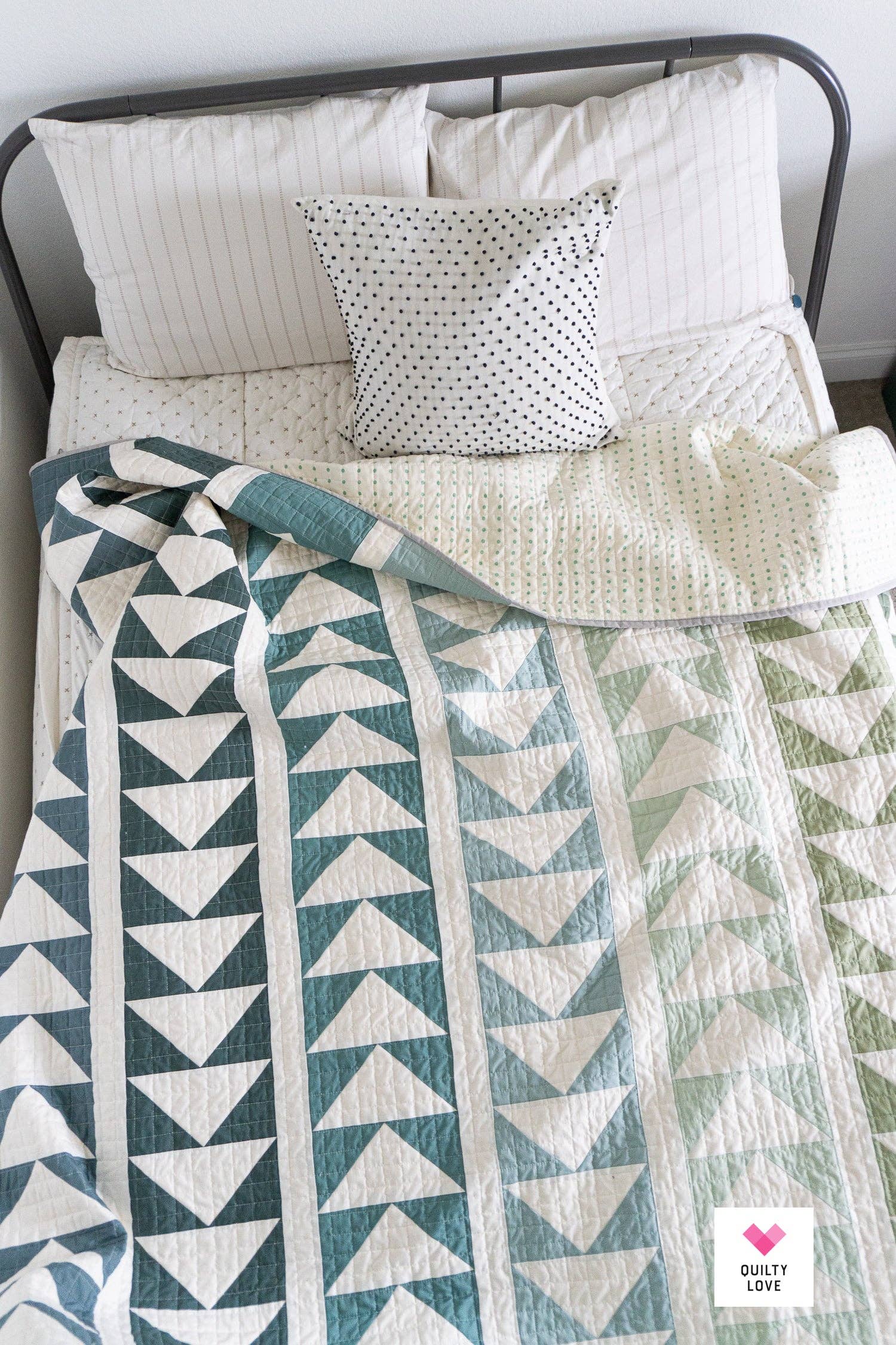 Flying Quilt Pattern by Quilty Love | Modern Flying Geese Quilt Pattern
